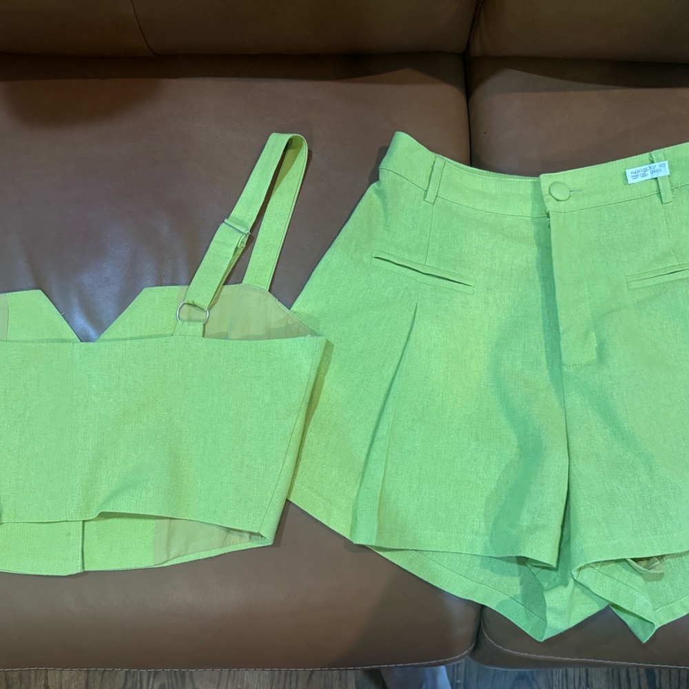 Le Lis ladies 2 piece set